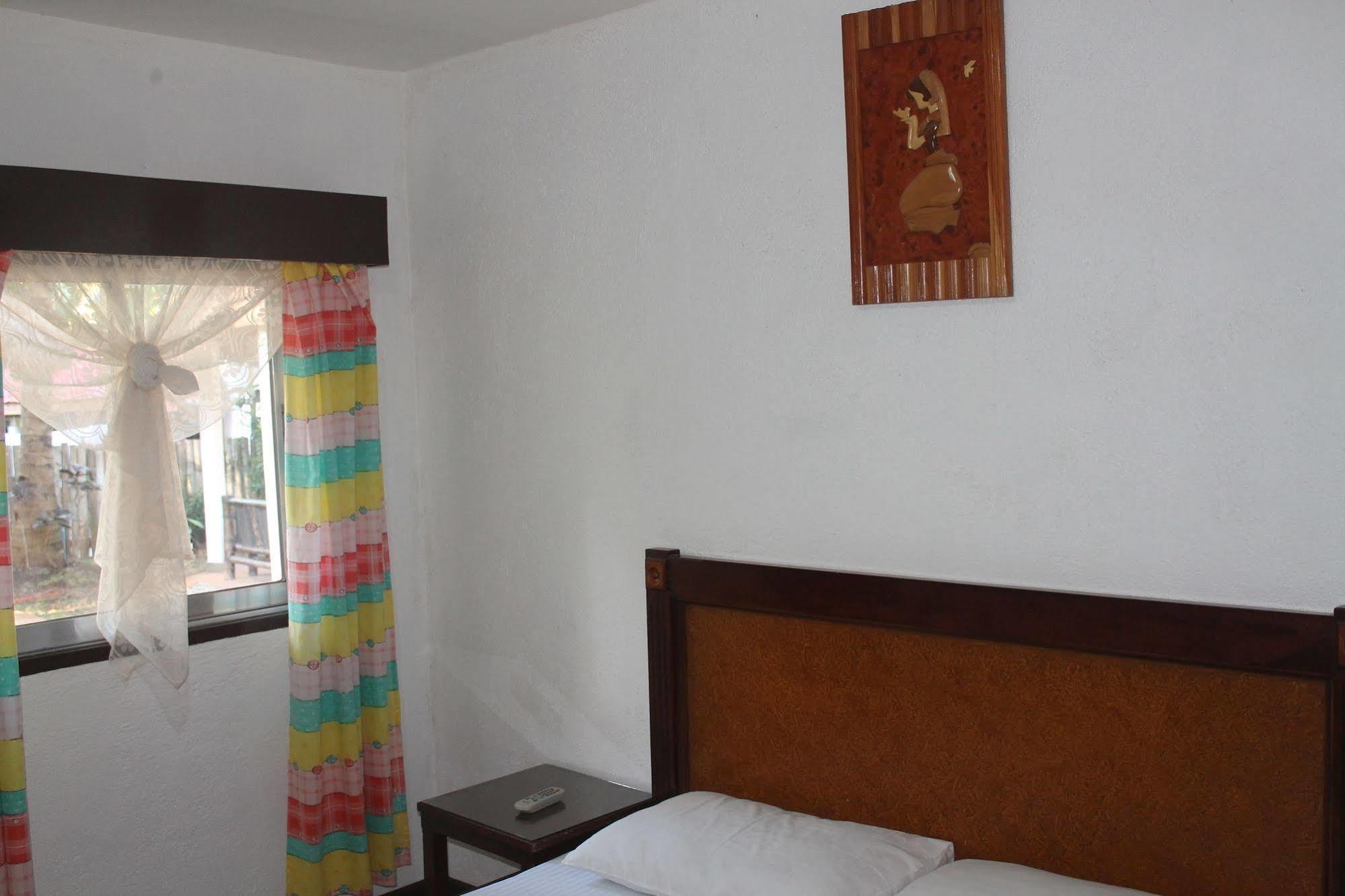 Paragayo Resort Tawala  Ngoại thất bức ảnh